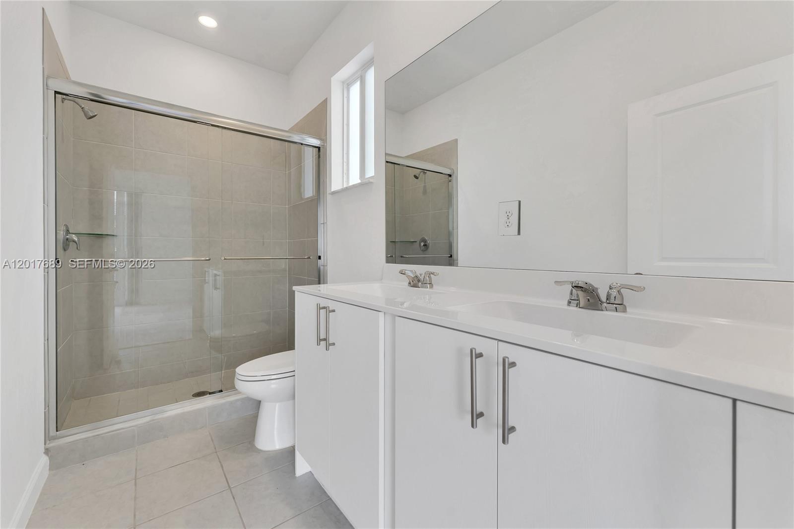 Los Cayos - Residential