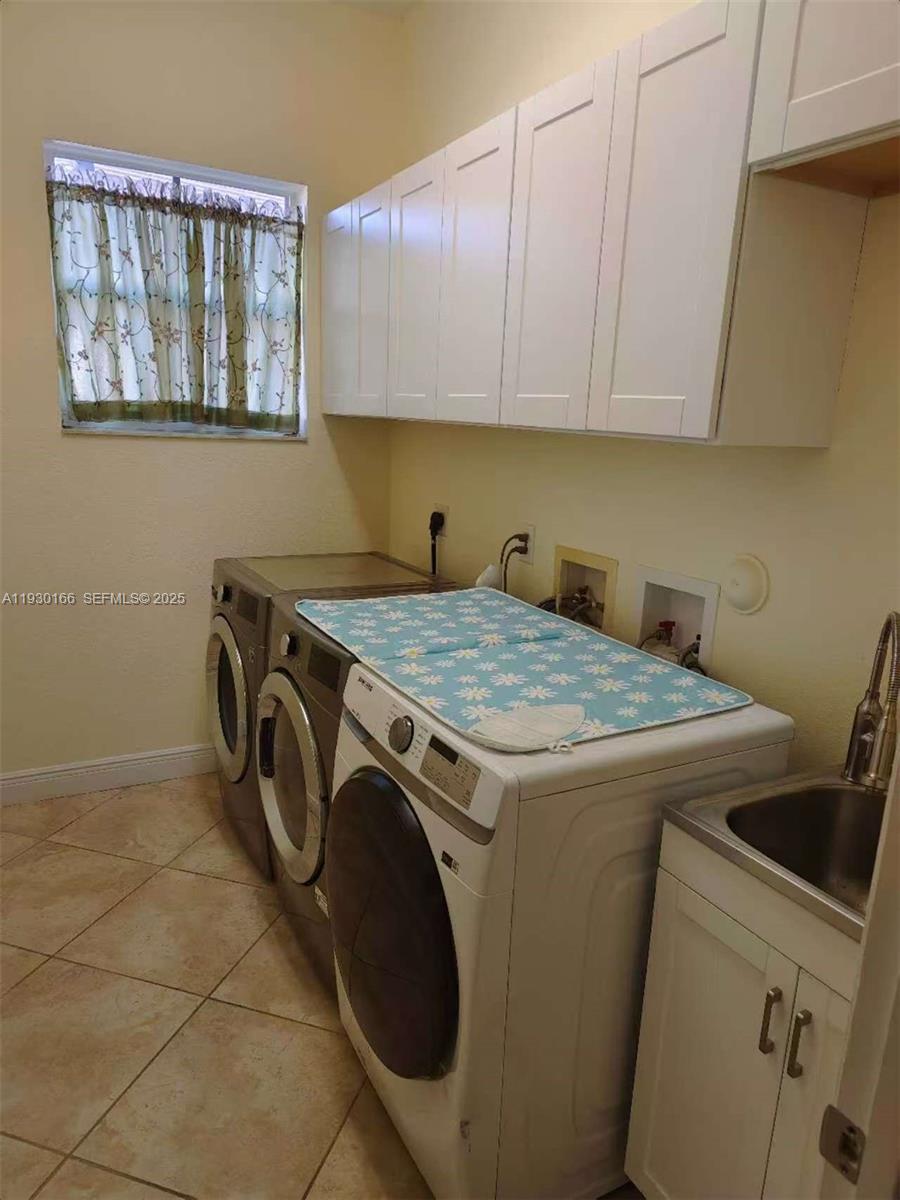 SECTOR 2-PARCELS 9 & 10 - Residential