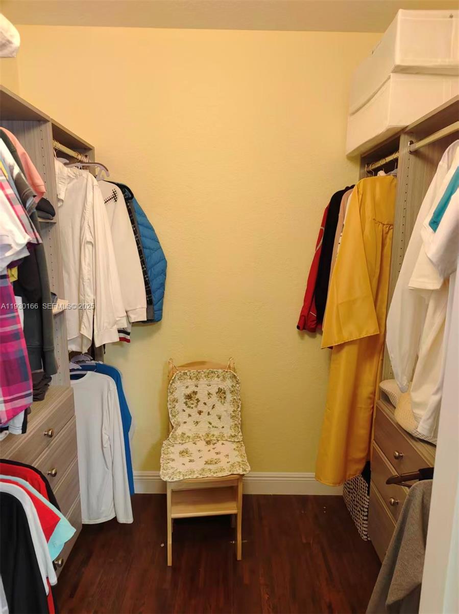 SECTOR 2-PARCELS 9 & 10 - Residential