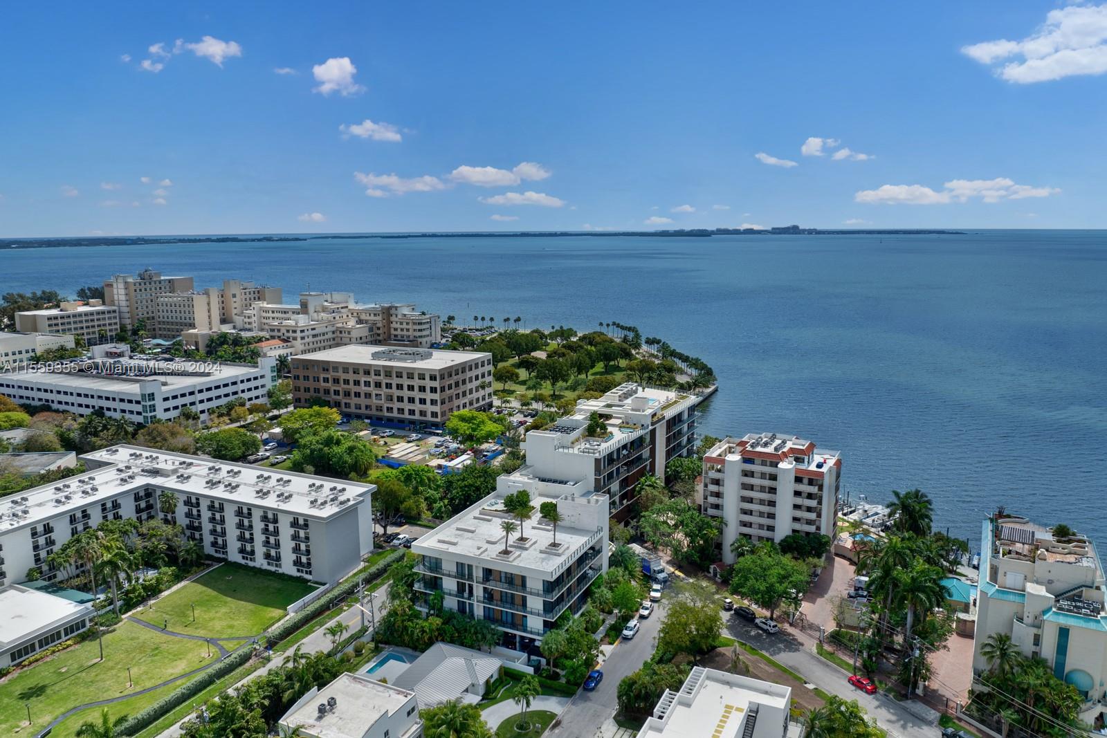 BRICKELLS FLAGLER - Residential