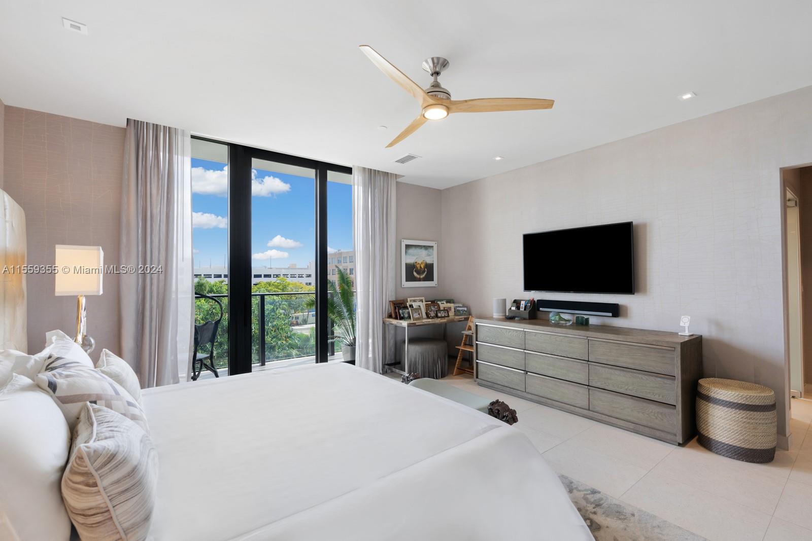 BRICKELLS FLAGLER - Residential