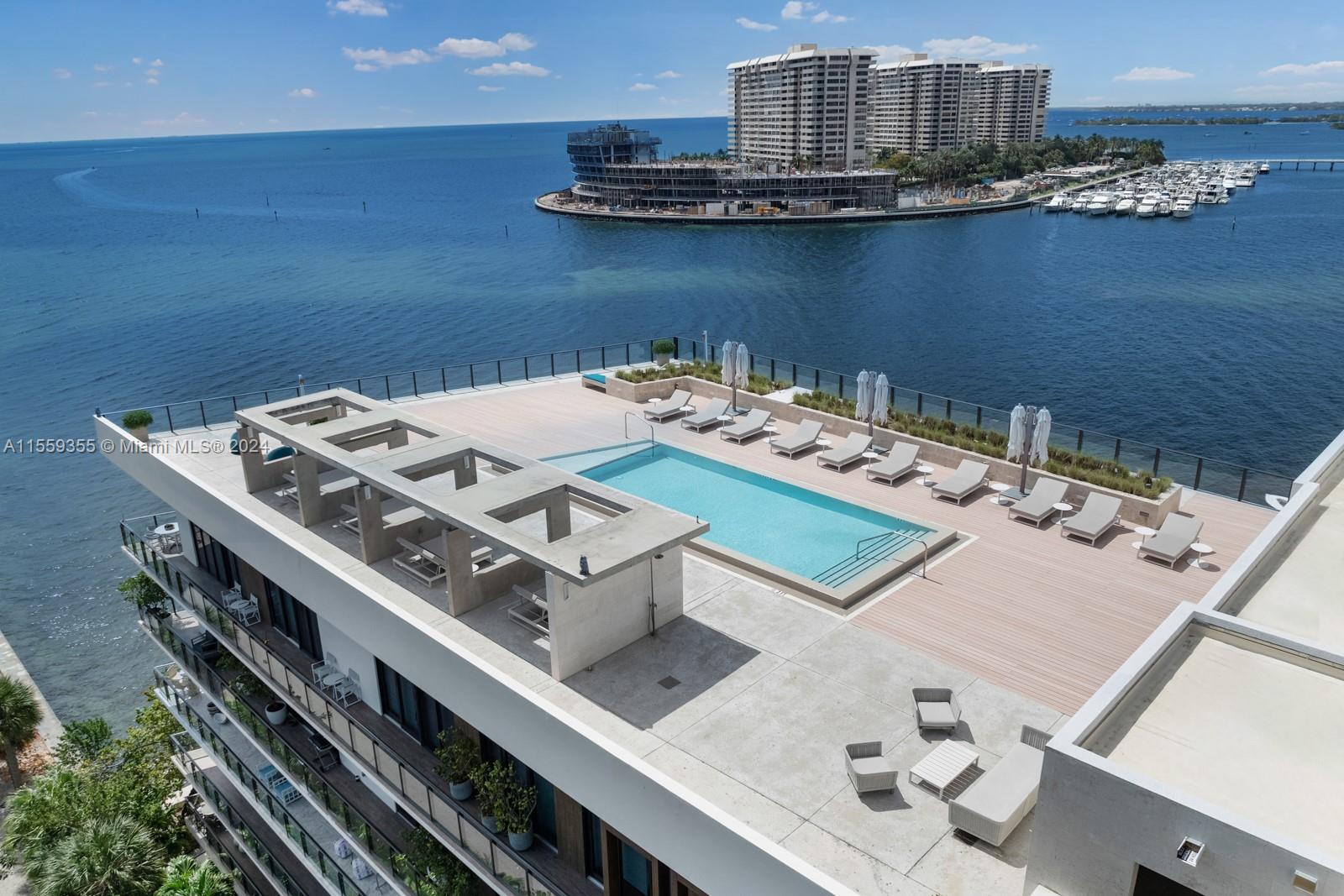 BRICKELLS FLAGLER - Residential