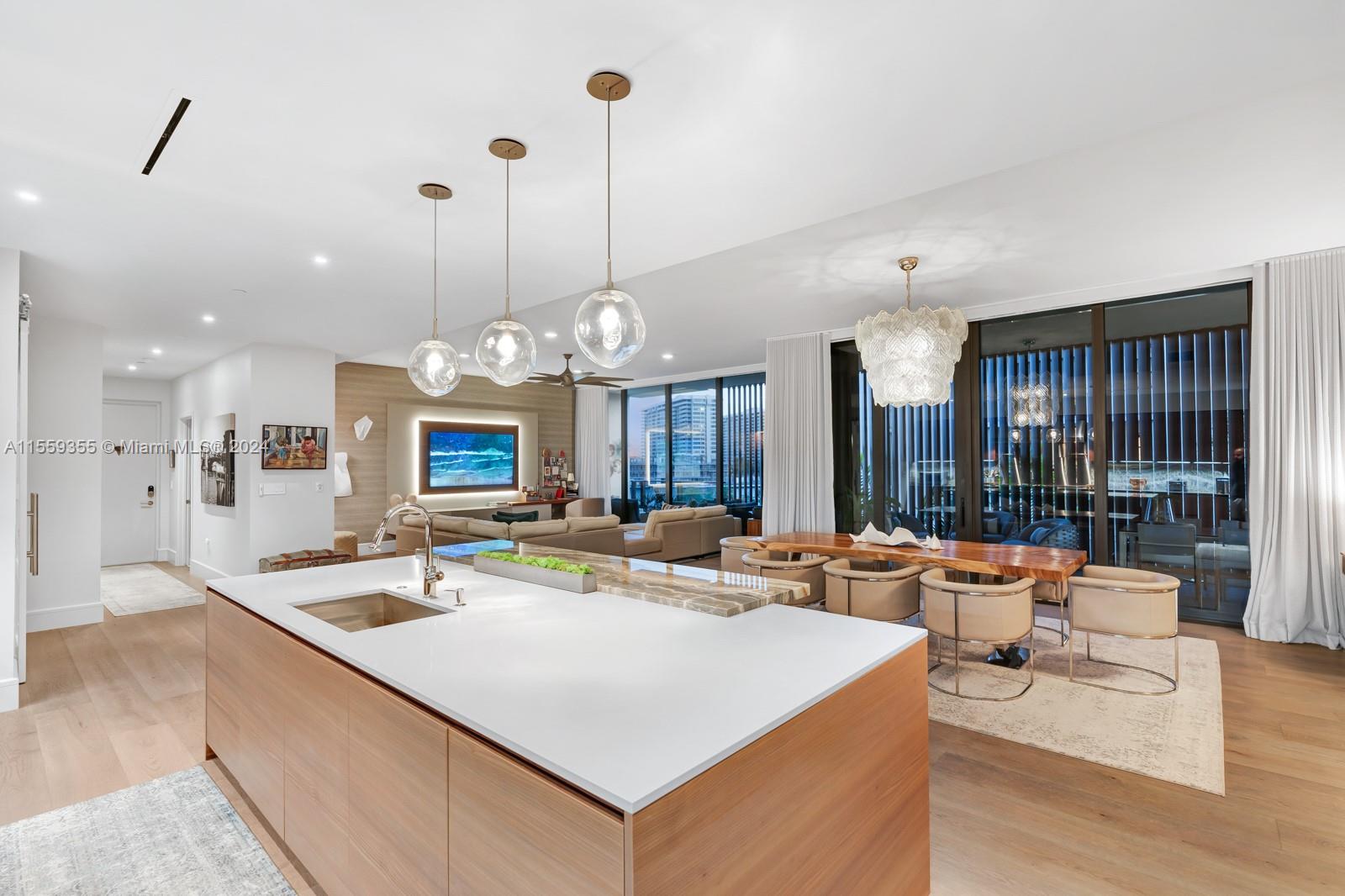 BRICKELLS FLAGLER - Residential