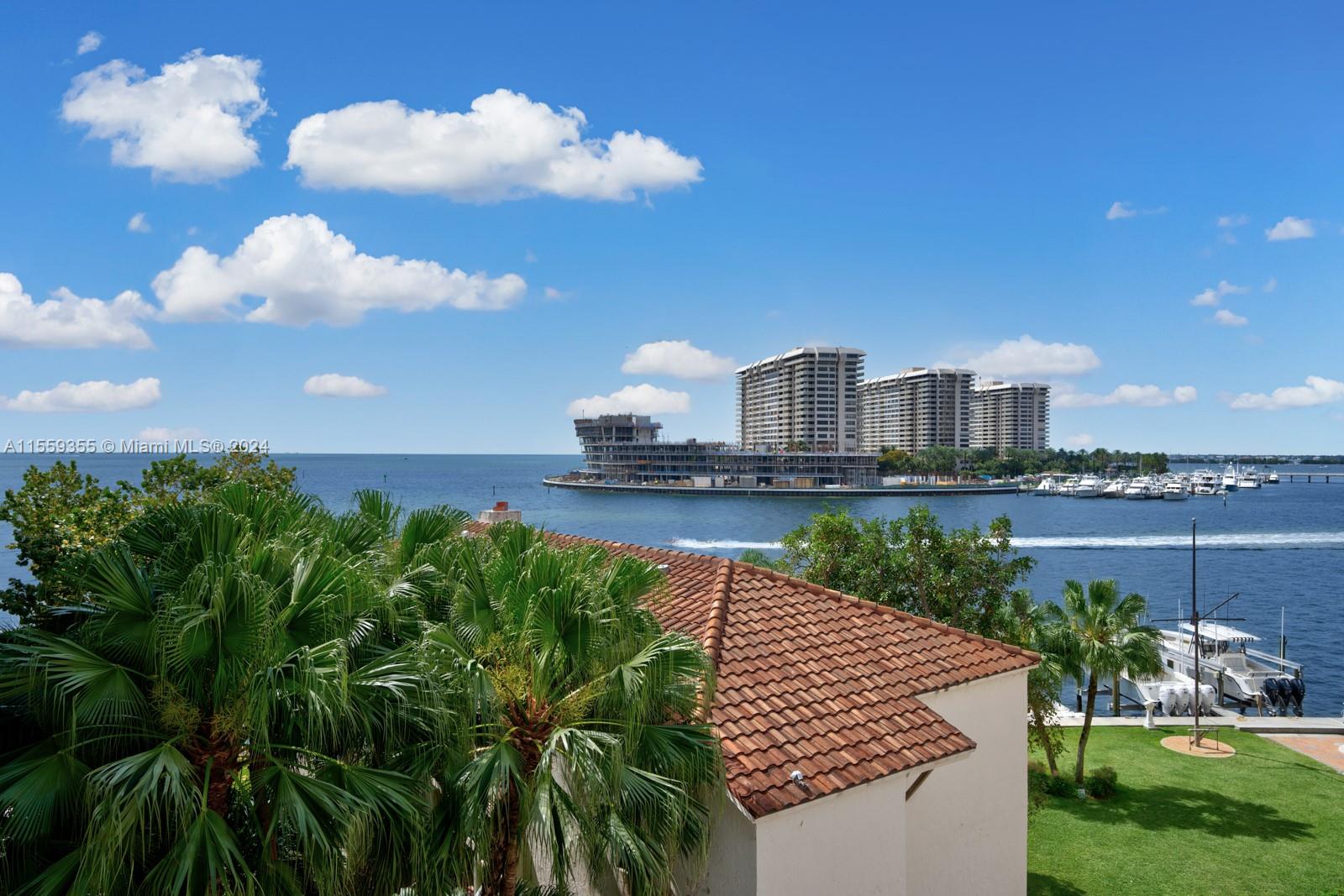 BRICKELLS FLAGLER - Residential