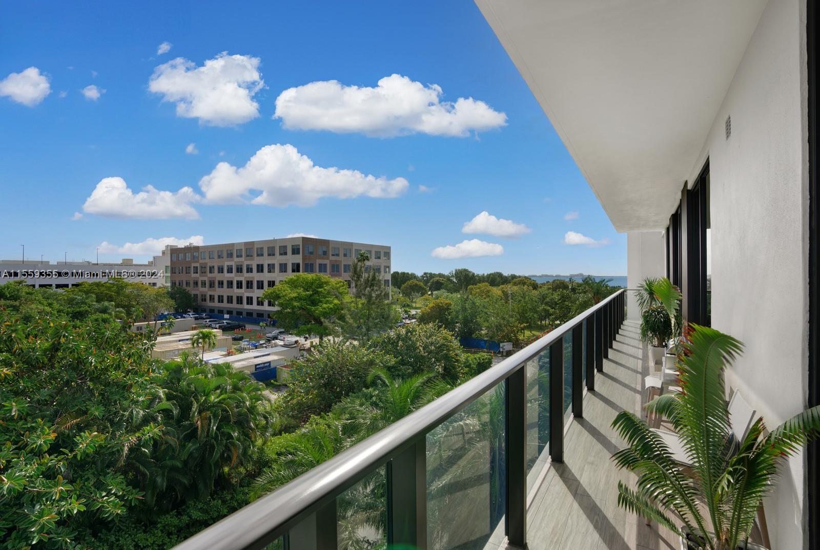 BRICKELLS FLAGLER - Residential