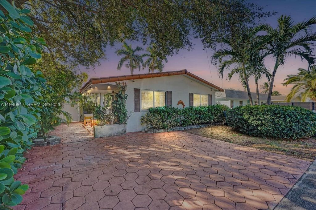 Photo of 1441 NW 10th, Dania Beach, FL 33004 (MLS # A11940817)