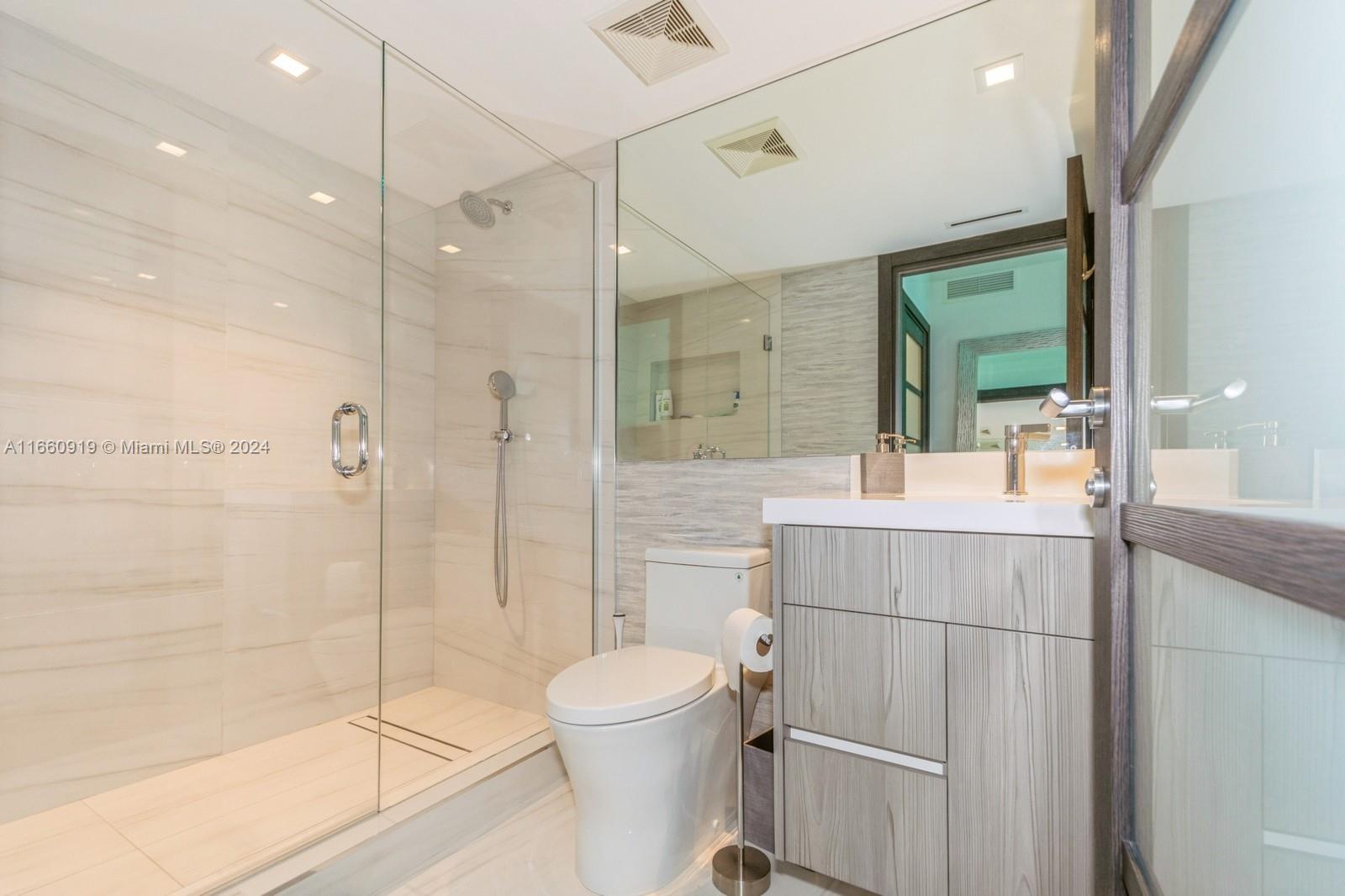 Las Olas Beach Club Condo - Residential