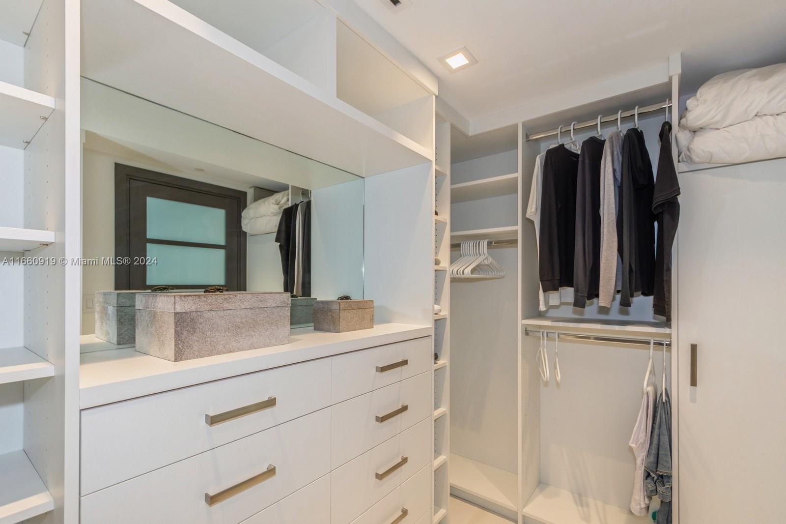 Las Olas Beach Club Condo - Residential
