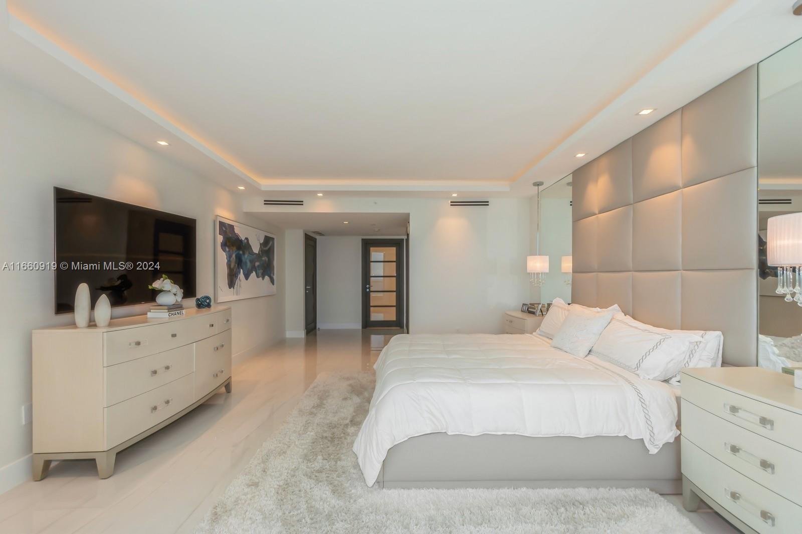 Las Olas Beach Club Condo - Residential