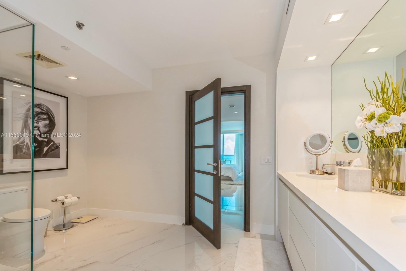 Las Olas Beach Club Condo - Residential