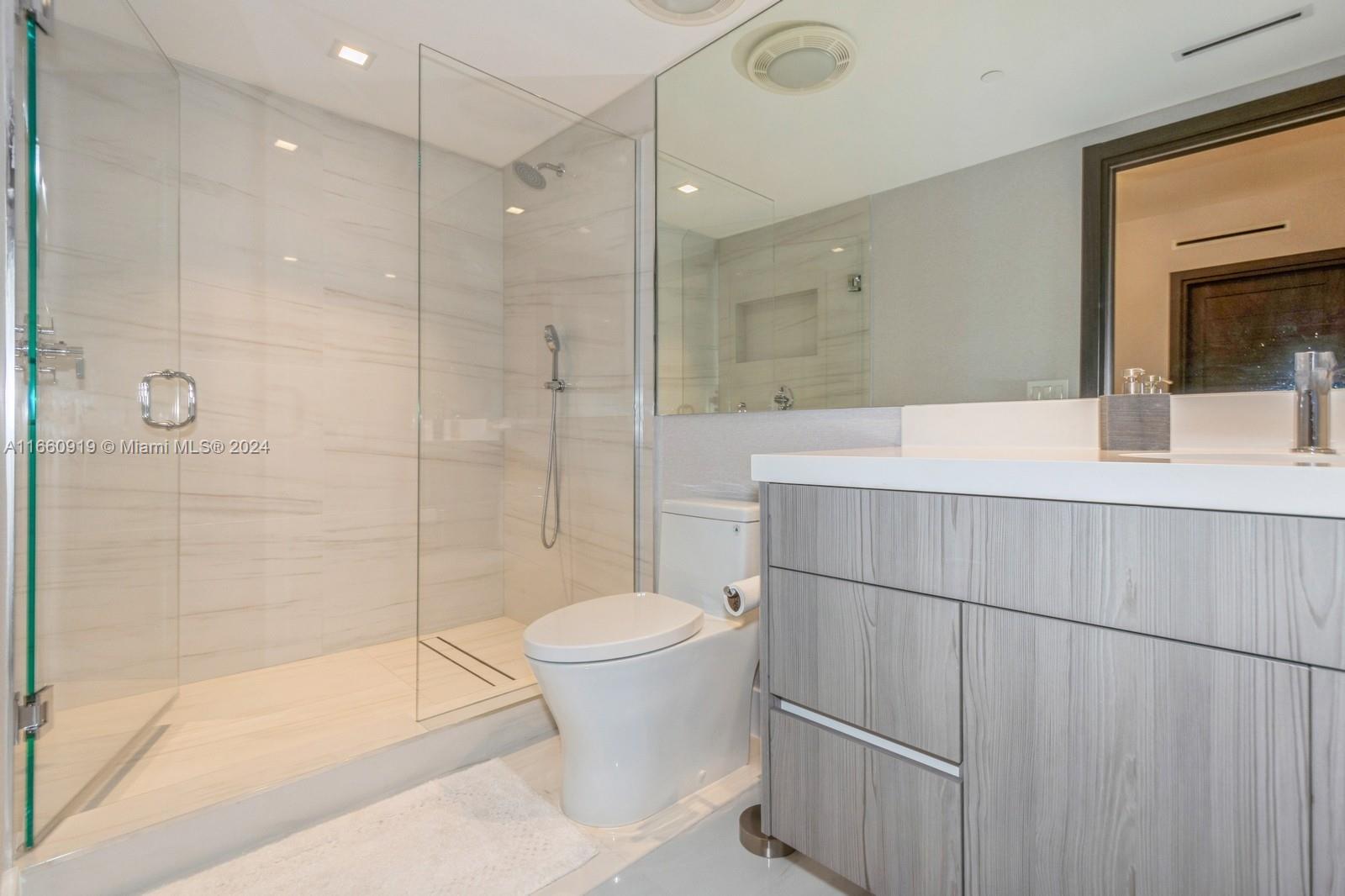 Las Olas Beach Club Condo - Residential