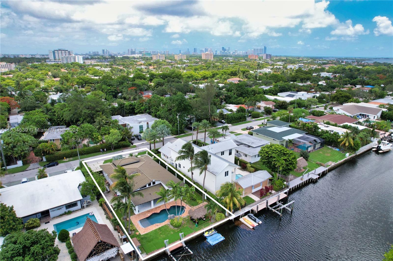 AVIATION COUNTRY CLUB - Residential