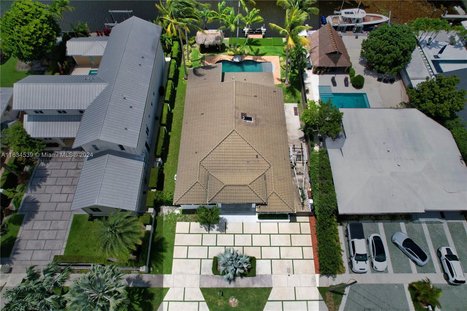 AVIATION COUNTRY CLUB - Residential