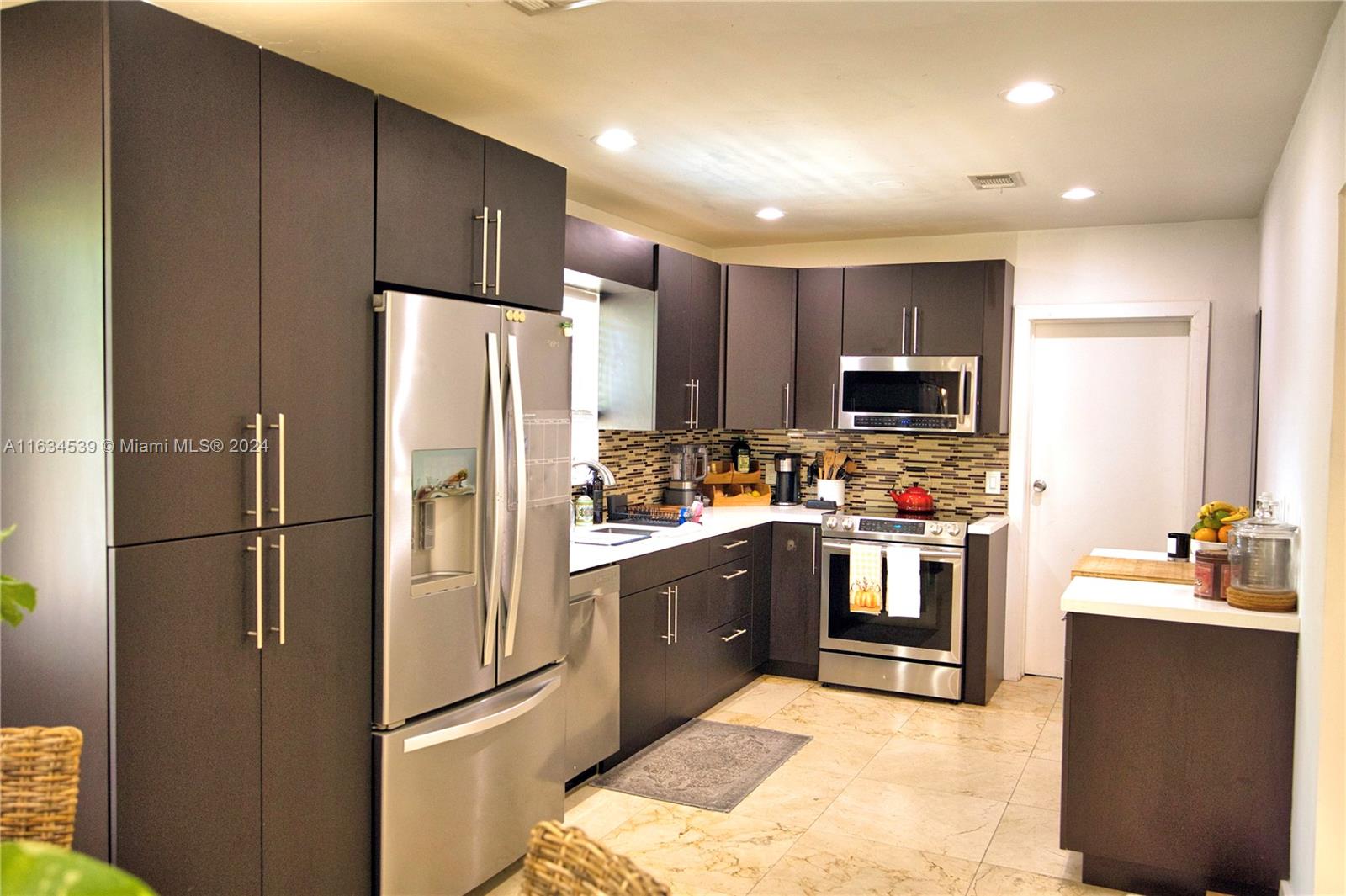 AVIATION COUNTRY CLUB - Residential