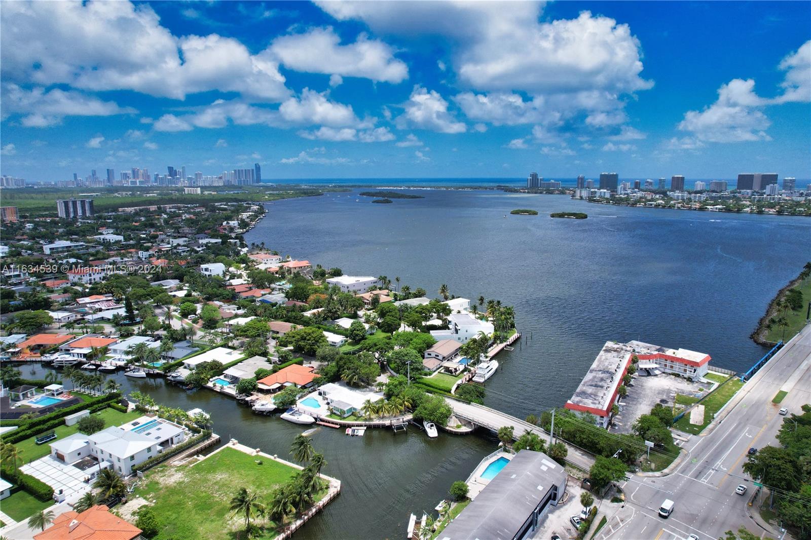 AVIATION COUNTRY CLUB - Residential