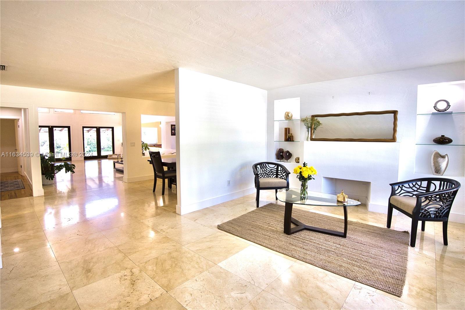 AVIATION COUNTRY CLUB - Residential