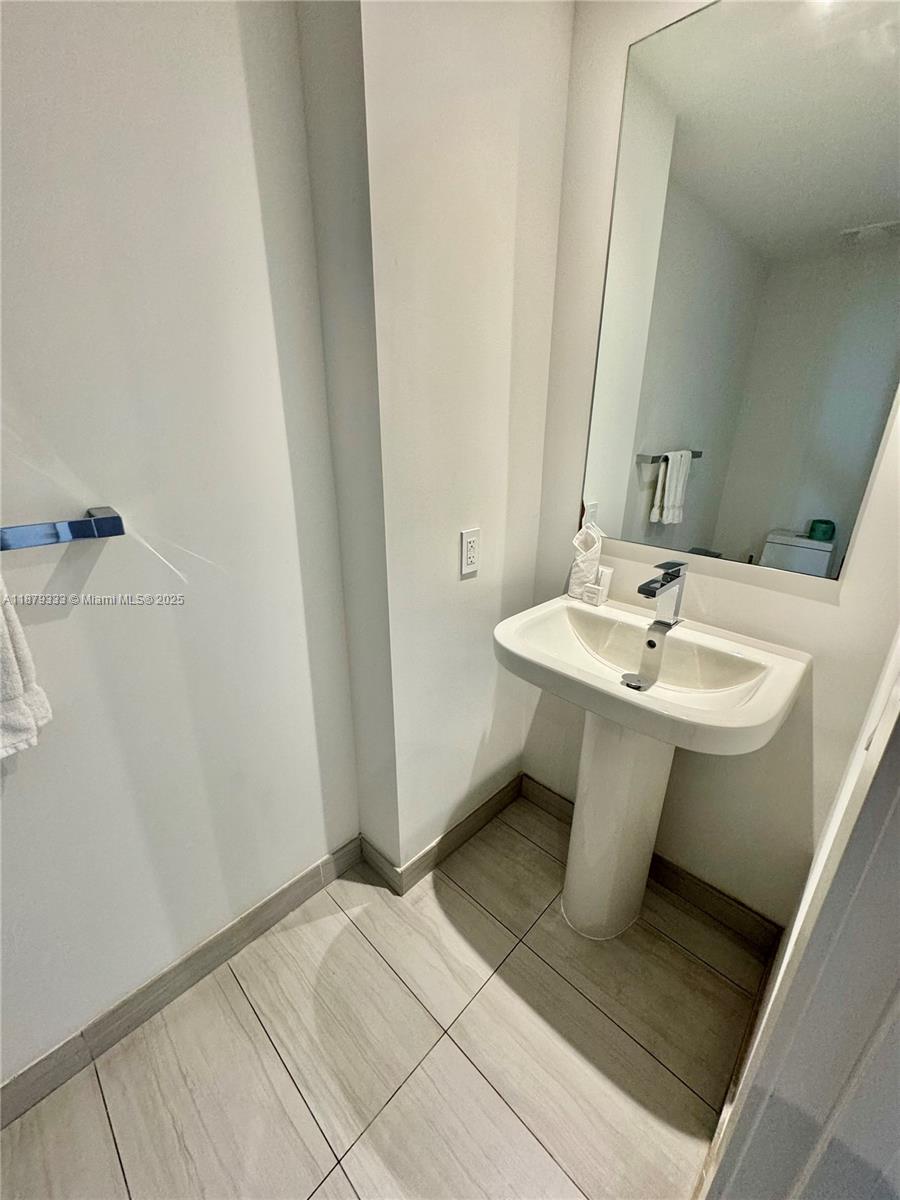 4010 SOUTH OCEAN CONDO - Residential