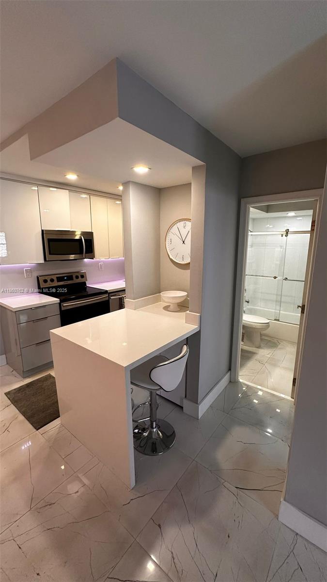 LEISURE BEACH SOUTH CONDO - Residential Lease