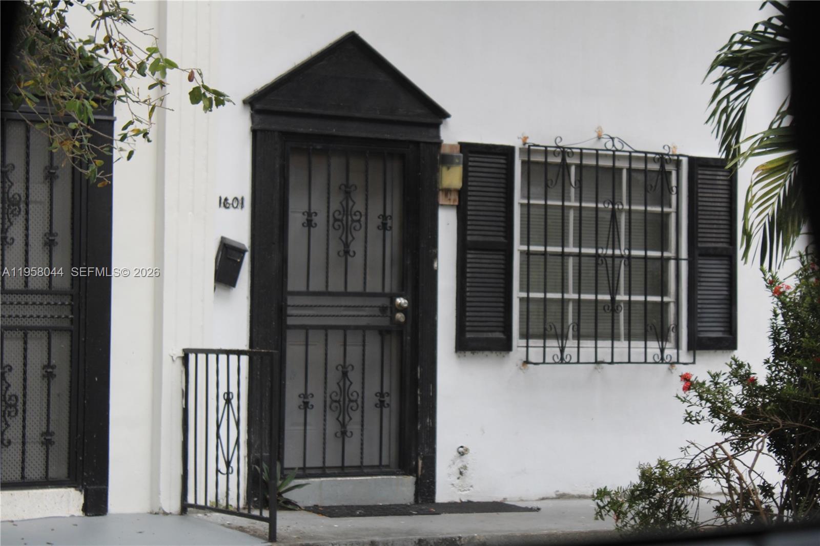 WALDORF ESTATES CONDO NO - Residential Lease