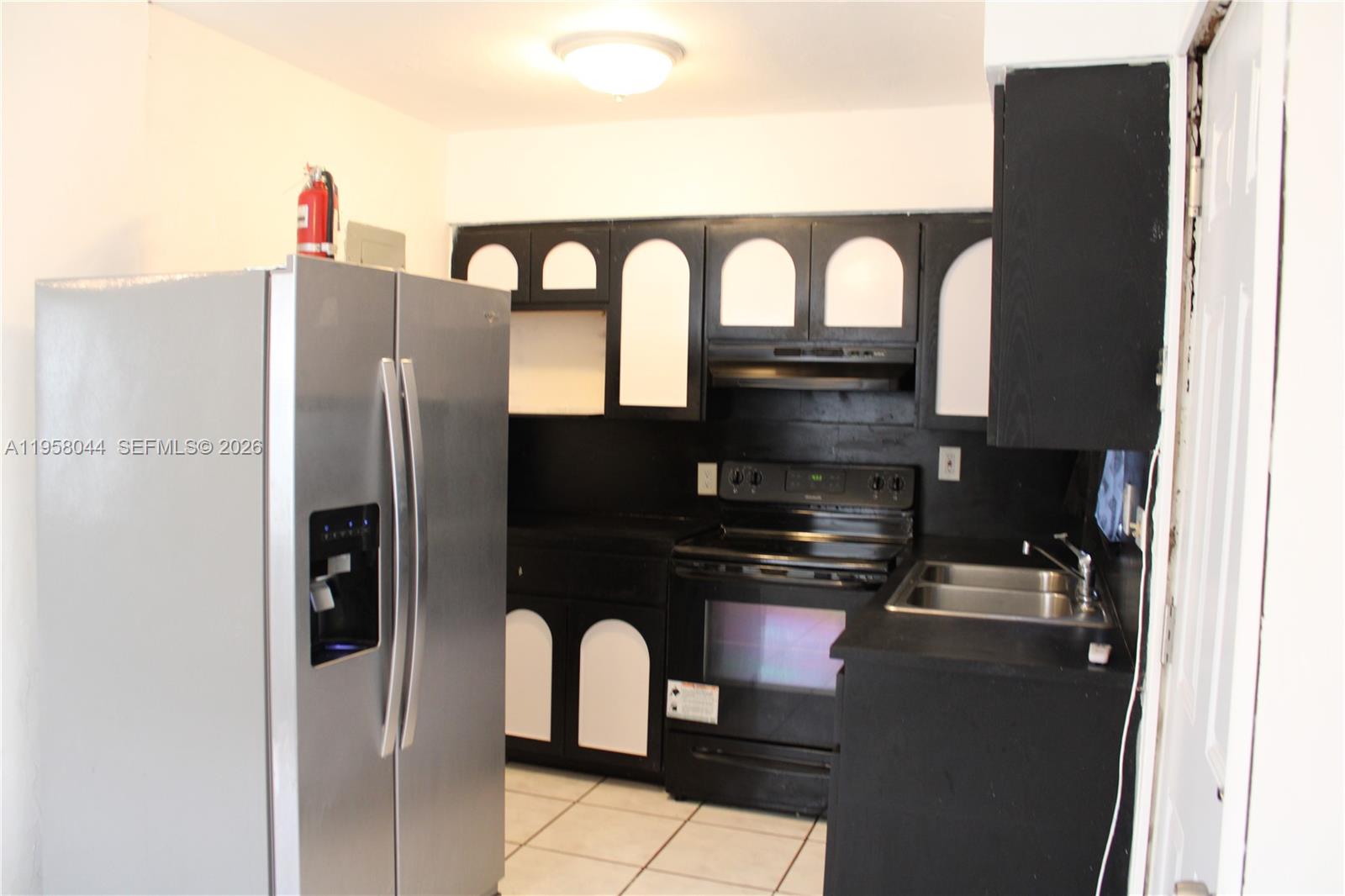 WALDORF ESTATES CONDO NO - Residential Lease