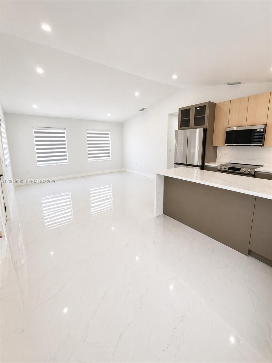 HABITAT HOMES SOUTH - Residential