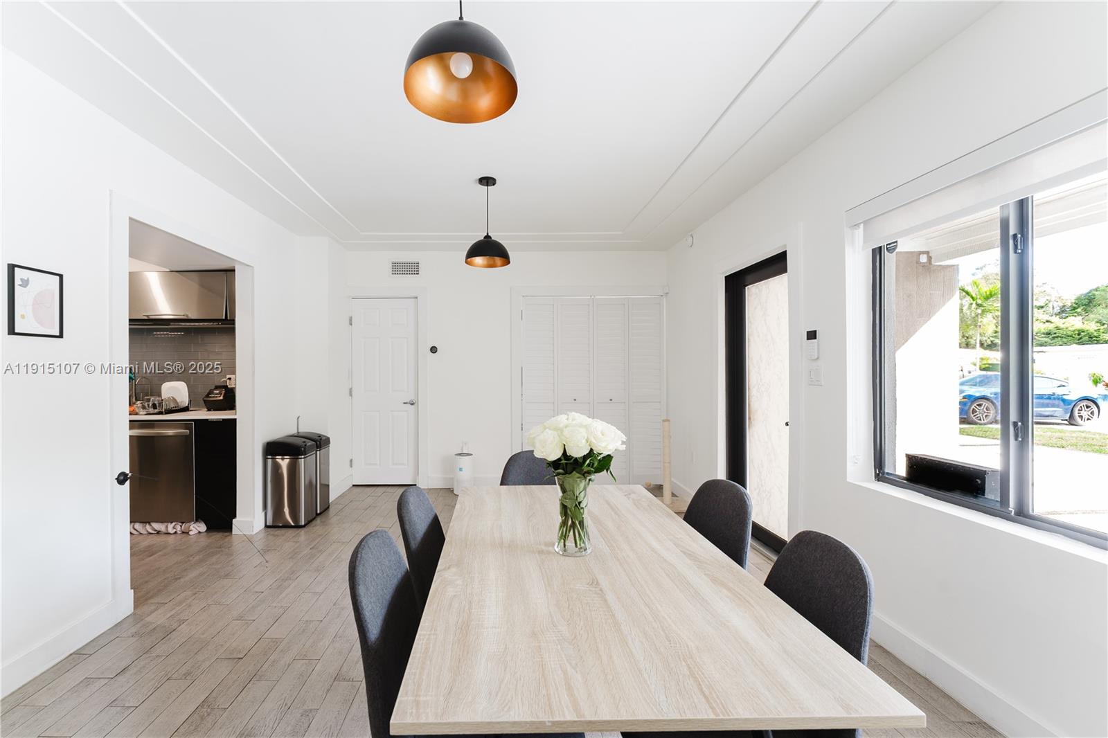 KERWOOD MANOR - Residential