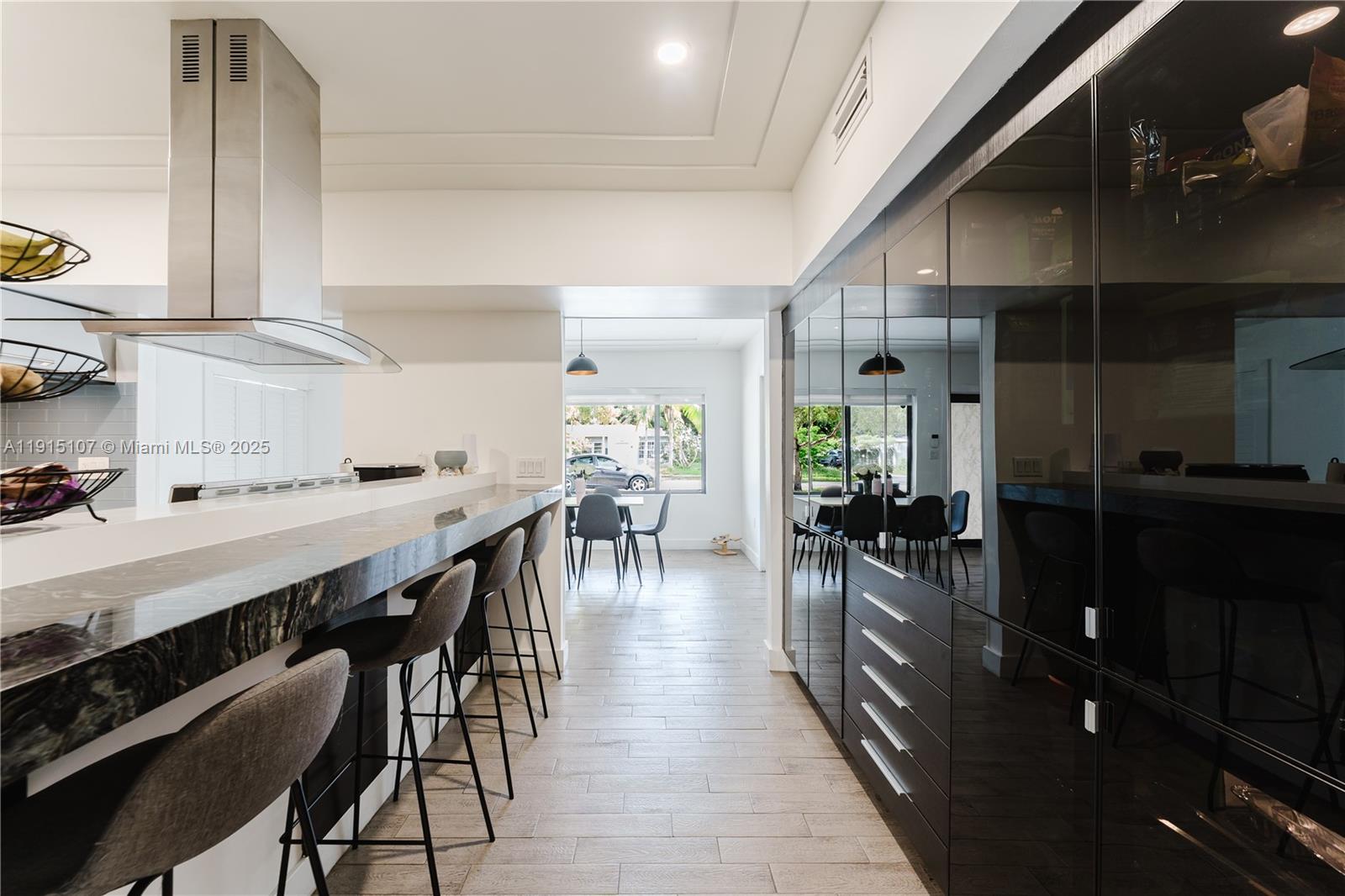 KERWOOD MANOR - Residential