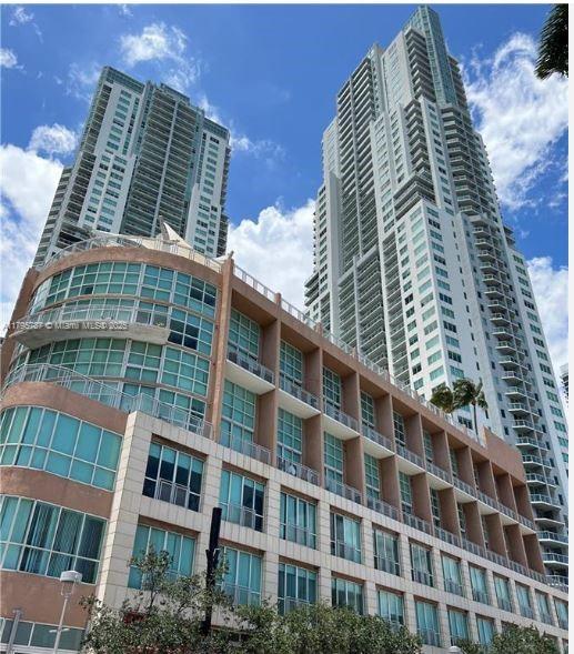 Rental Property at 253 Ne 2nd St 2408, Miami, Broward County, Florida - Bedrooms: 1 
Bathrooms: 2  - $3,300 MO.