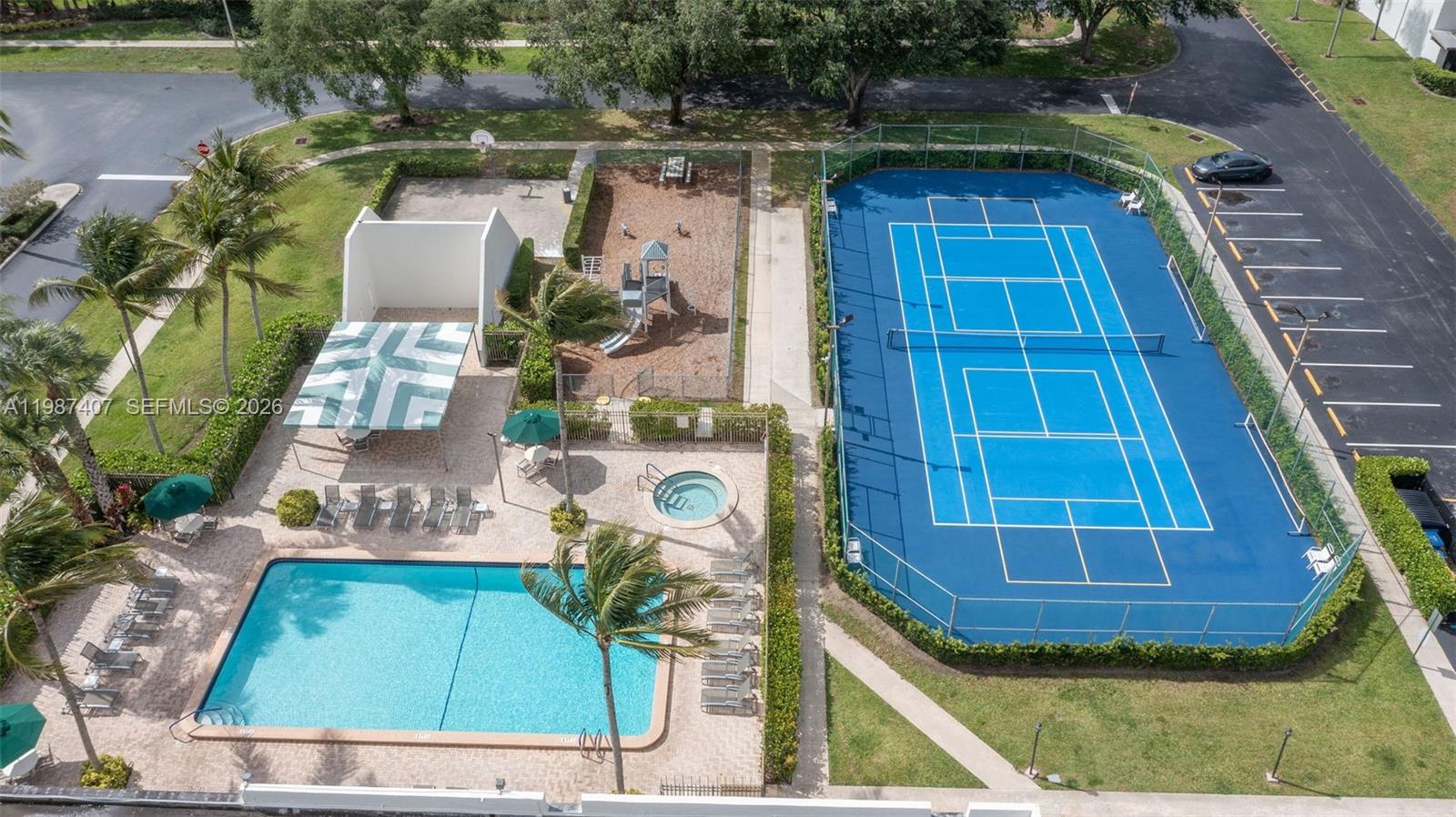 SANDALFOOT COVE SEC 10 - Residential
