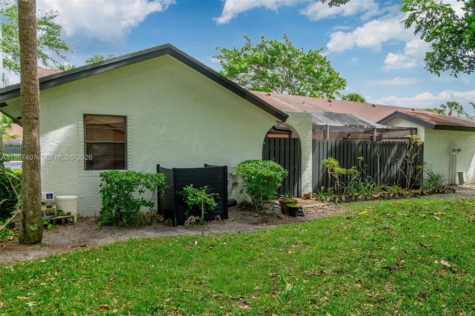 SANDALFOOT COVE SEC 10 - Residential