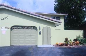 Rental Property at 4350 Nw 80th Ave N, Coral Springs, Broward County, Florida - Bedrooms: 3 
Bathrooms: 3  - $3,000 MO.