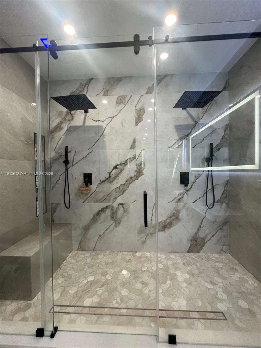 360 CONDO B - Residential Lease