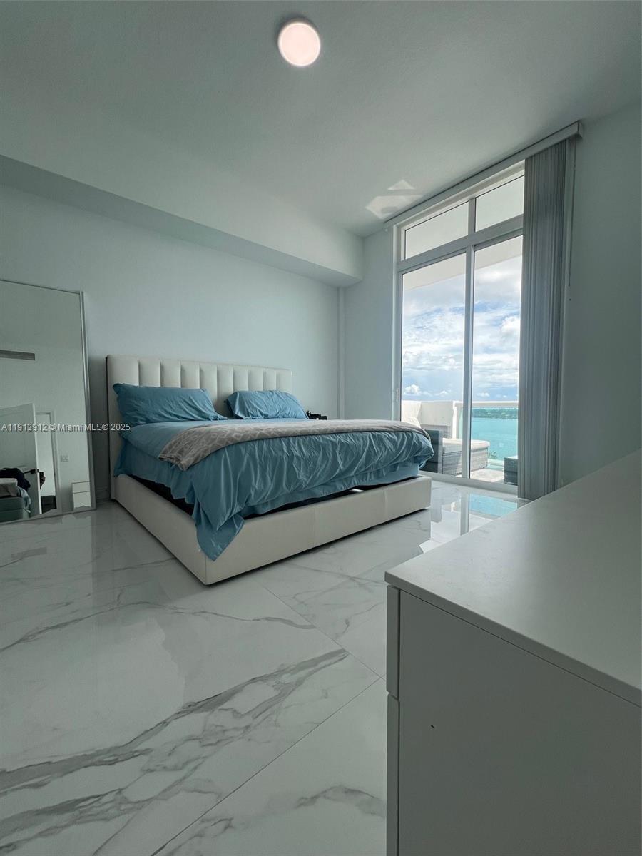 360 CONDO B - Residential Lease