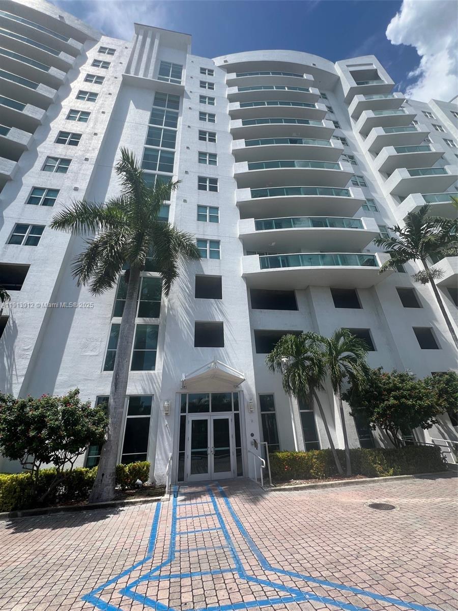 360 CONDO B - Residential Lease