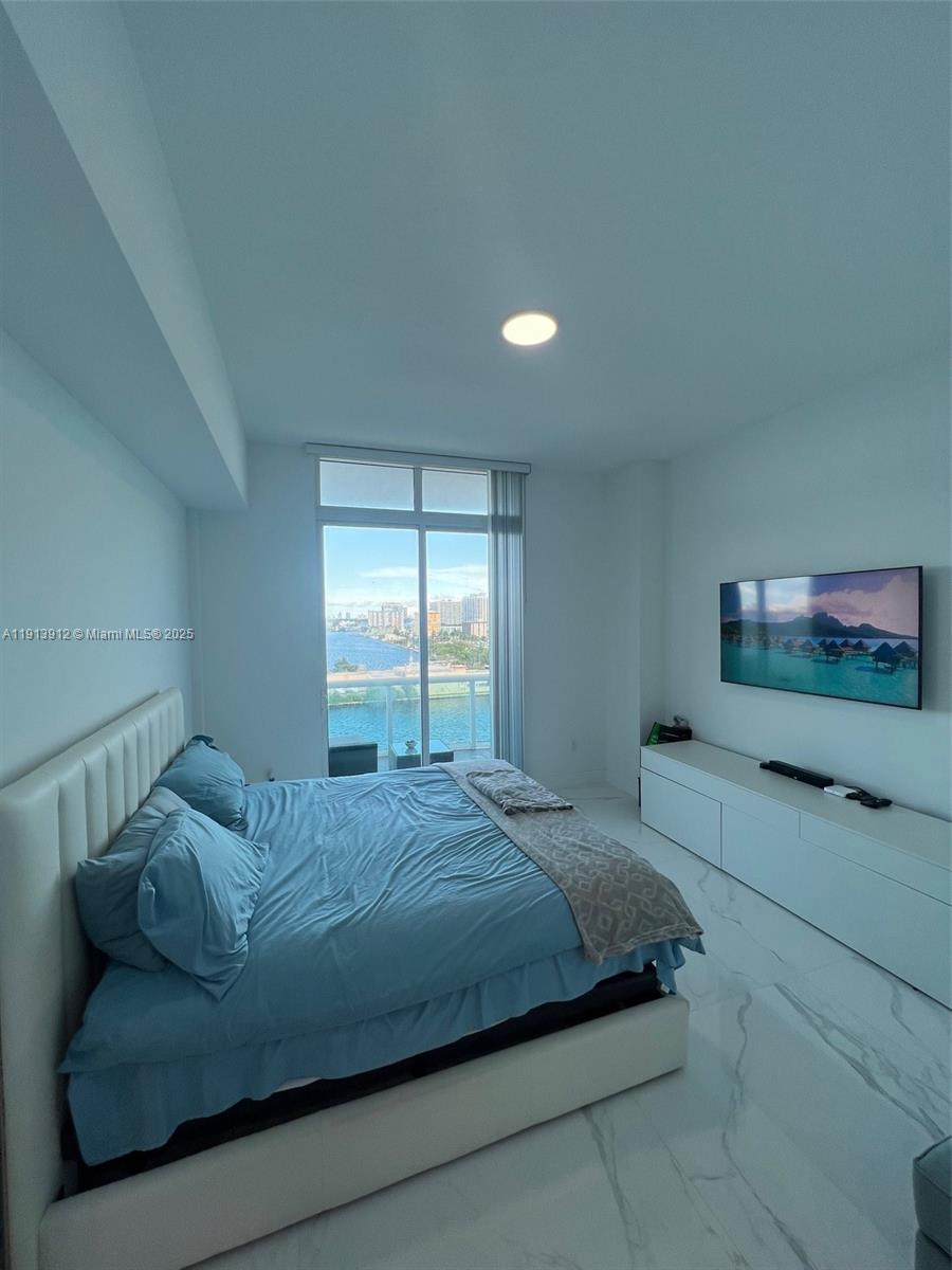 360 CONDO B - Residential Lease