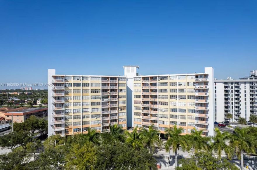 Experience comfort and style in this spacious condo featuring a lovely open view and a functional layout with 2 bedrooms plus a versatile den—perfect for a home office or guest room.

Just minutes from Sunny Isles Beach, Aventura Mall, dining, shopping, and major highways, this home offers the best of the Florida lifestyle—convenience, comfort, and value!