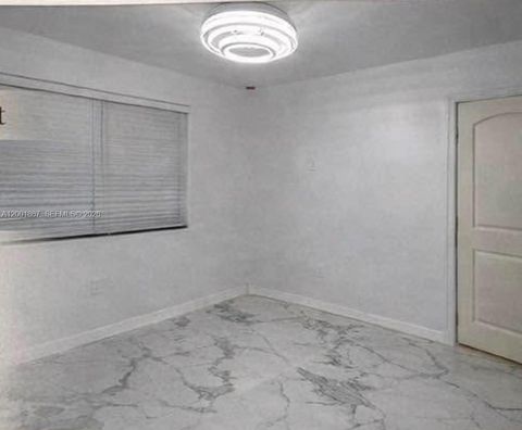 1629 Mayo St Hollywood FL 33020