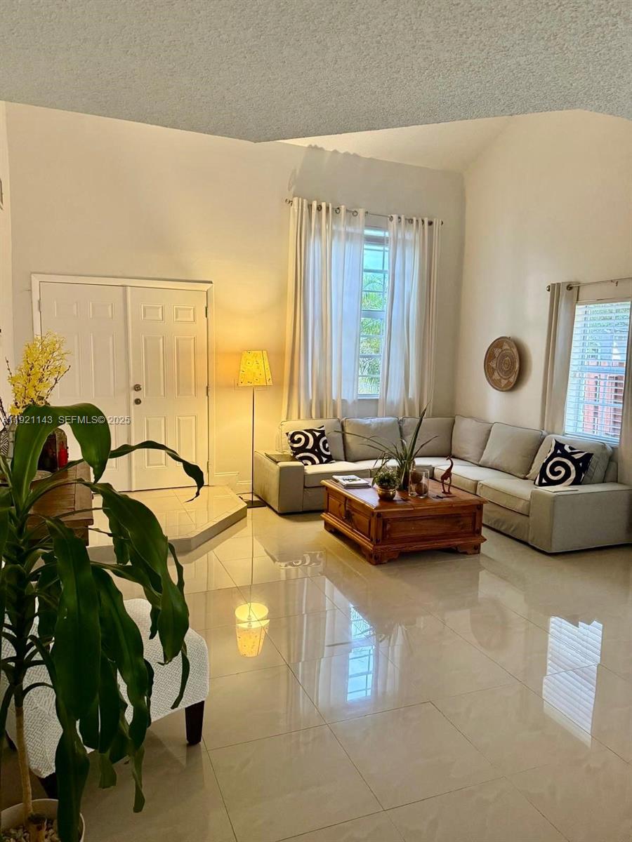 SHORELINE AT THE HAMMOCKS - Residential