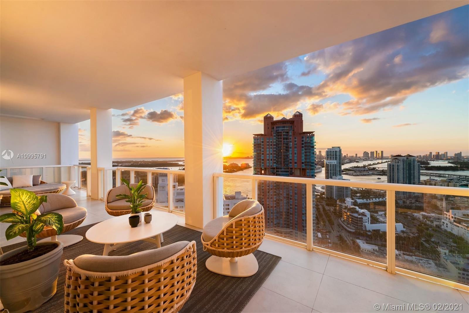 CONTINUUM ON SOUTH BEACH - Residential