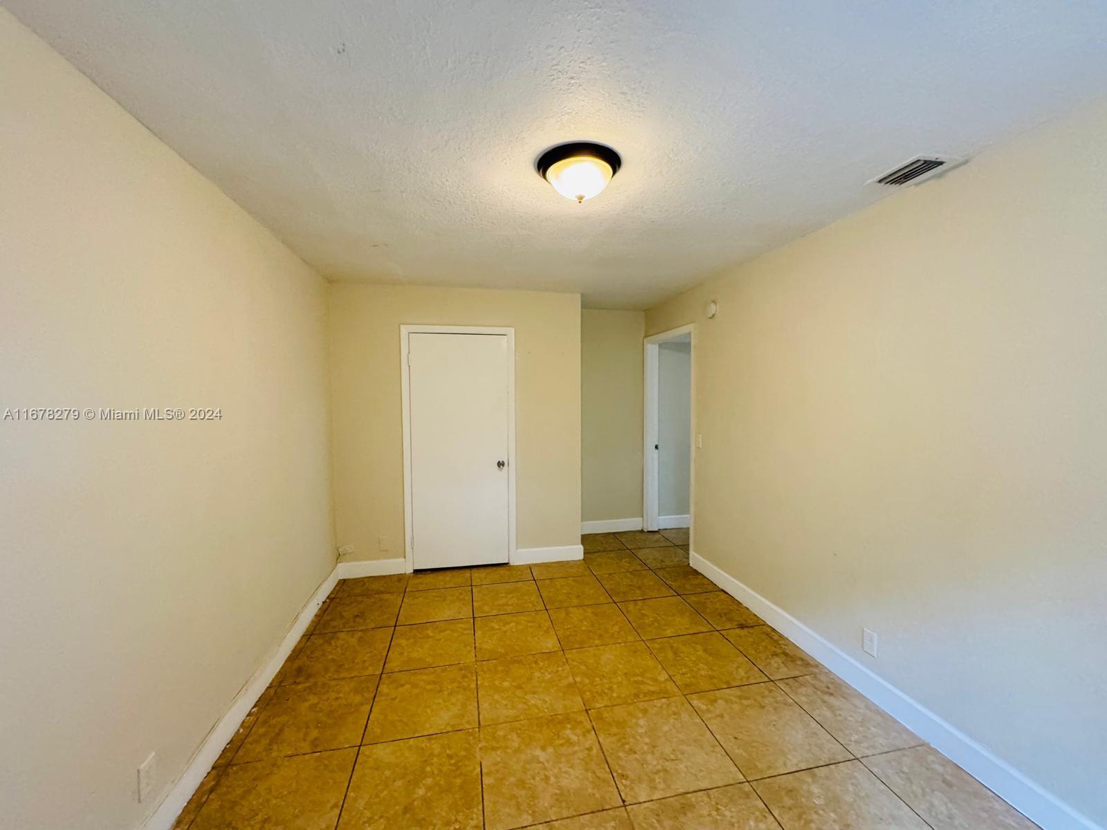 ACREHOME PARK - Residential Lease