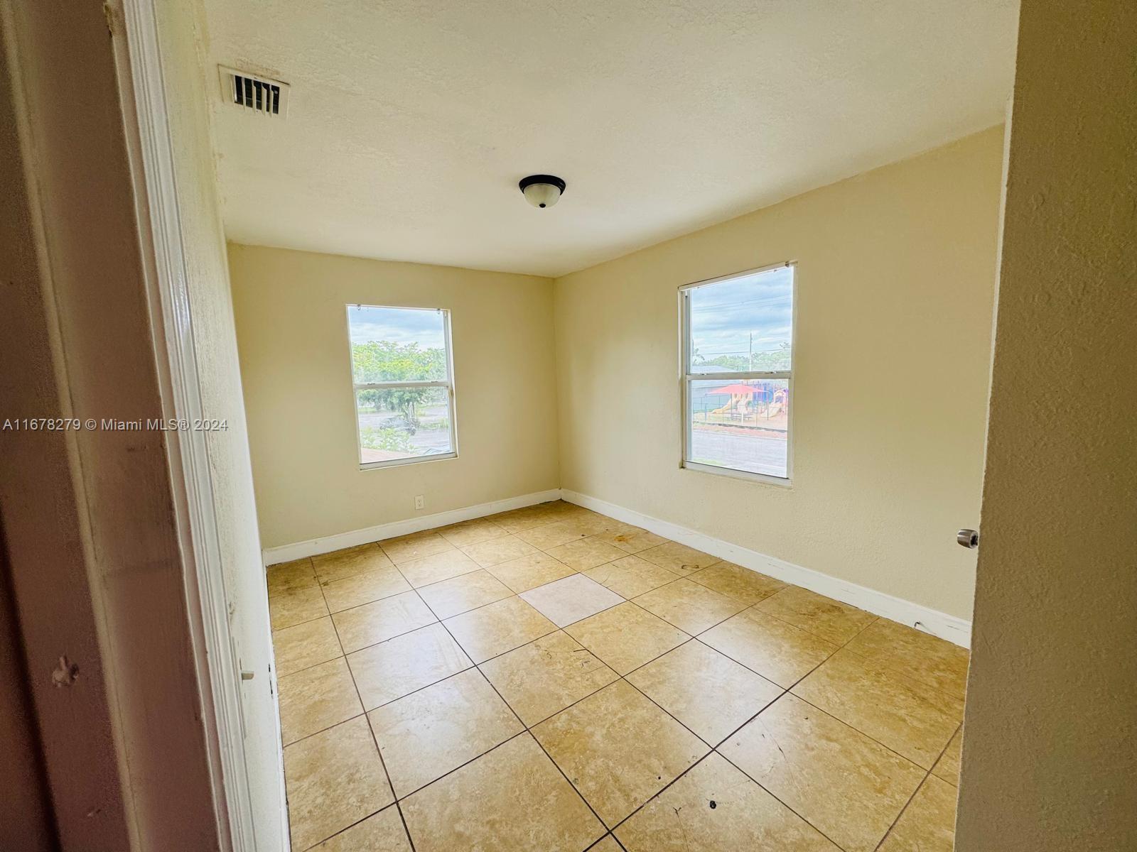 ACREHOME PARK - Residential Lease