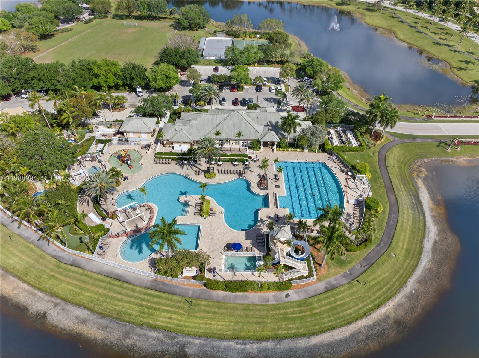 SECTOR 2-PARCELS 1 2 3 4 - Residential