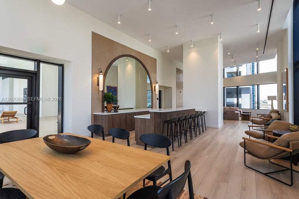 225 District - Residential