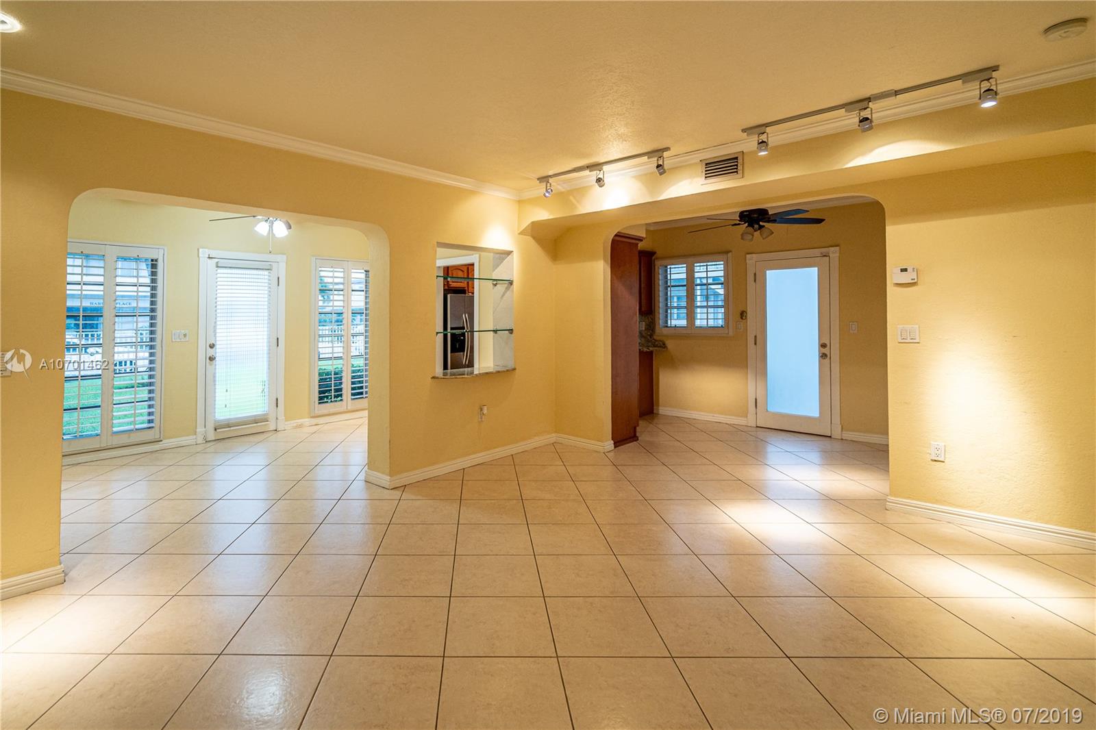 ALTOS DEL MAR NO 3 - Residential Lease