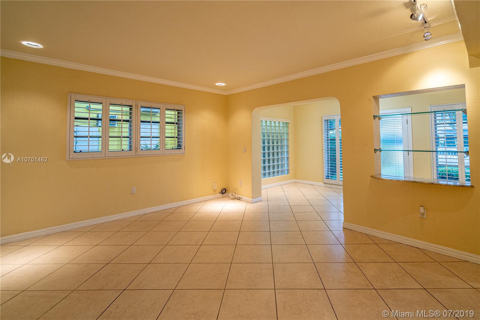 ALTOS DEL MAR NO 3 - Residential Lease