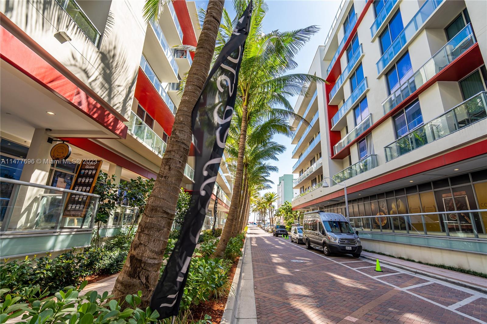 COSTA HOLLYWOOD CONDO - Residential