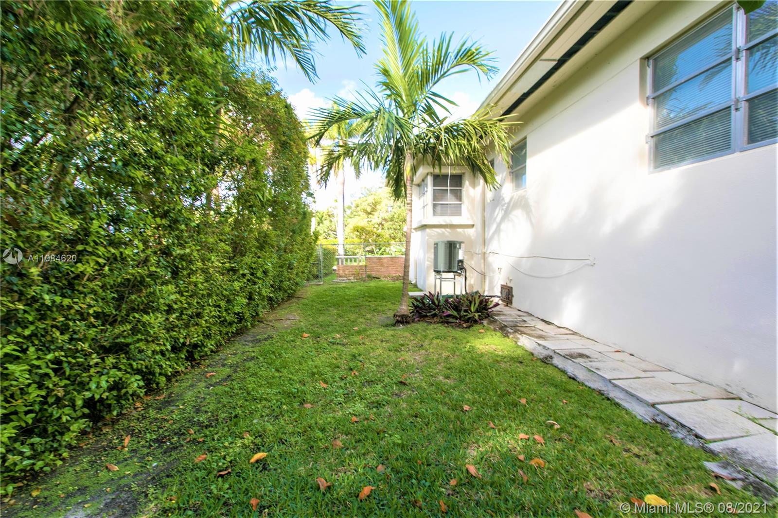 27 28 33 34 53 42 - Residential Lease