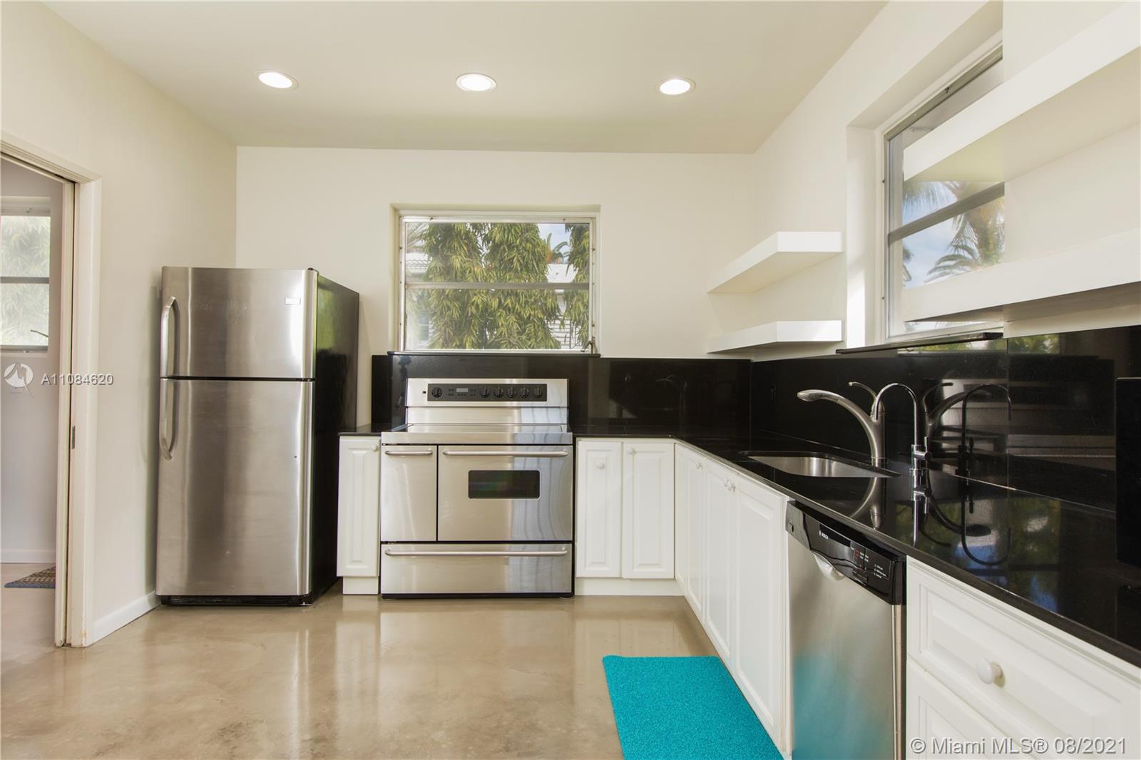 27 28 33 34 53 42 - Residential Lease