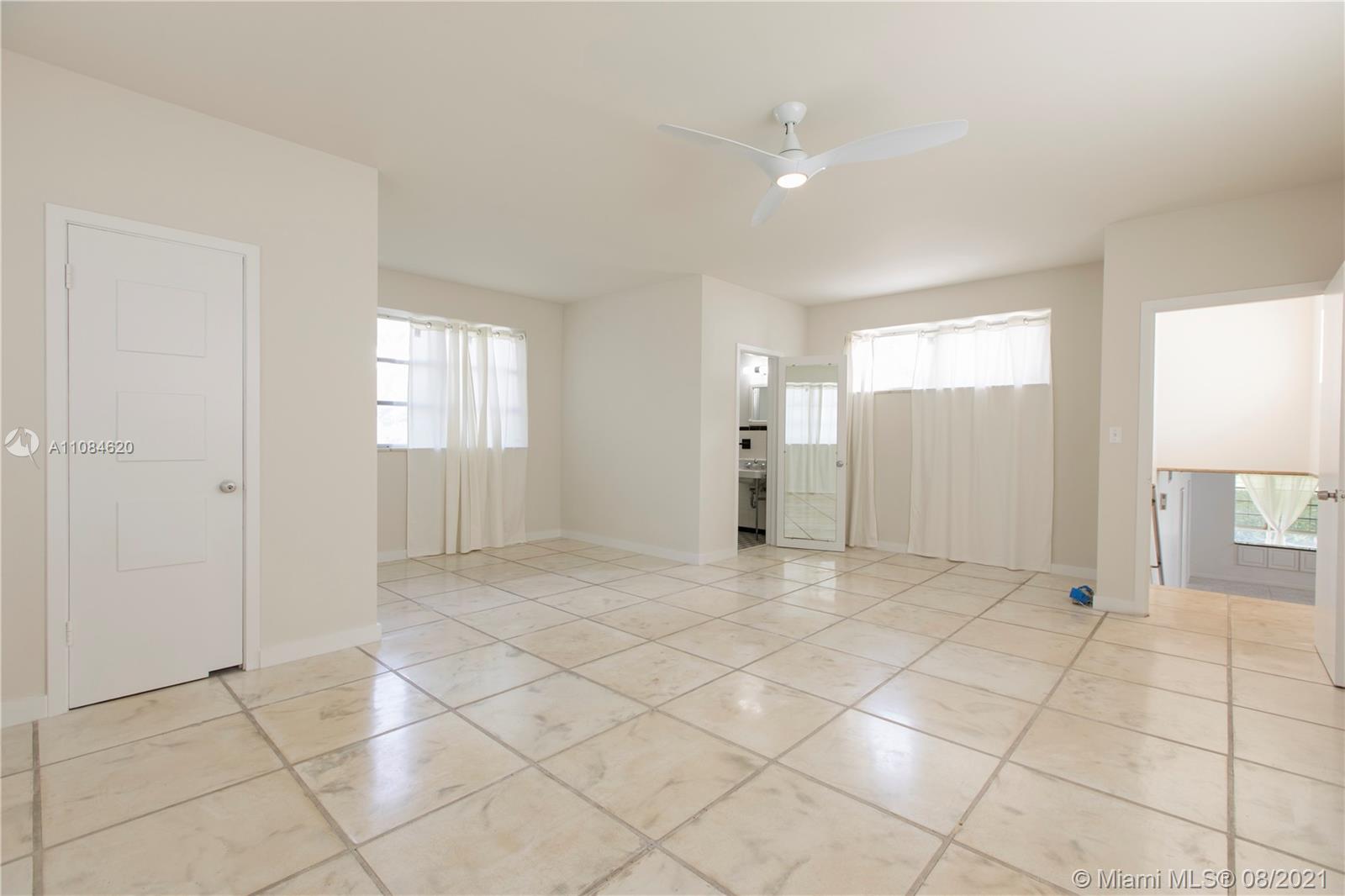 27 28 33 34 53 42 - Residential Lease