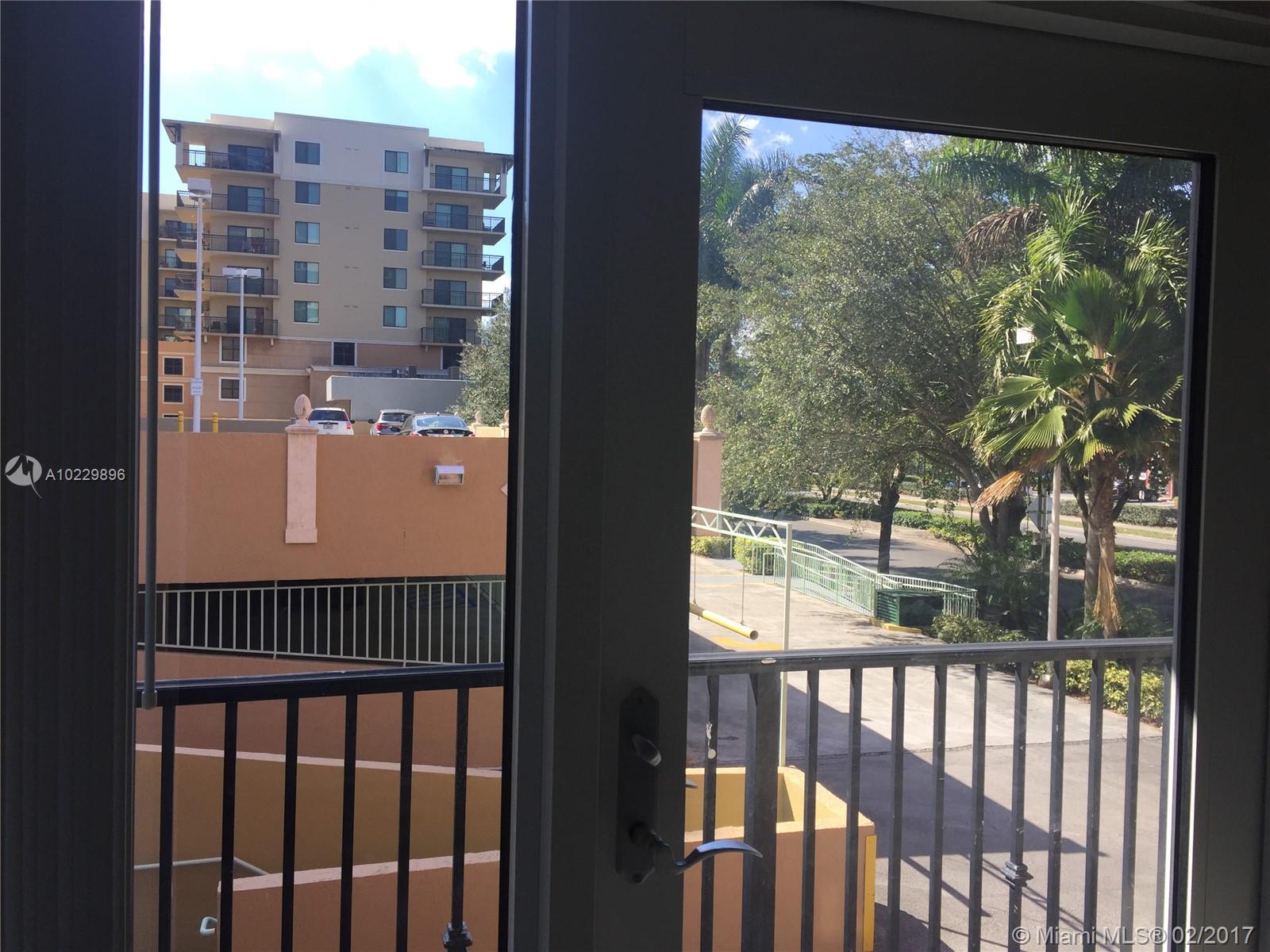 Great location!!!!! Nice Apartment close to Miracle Mile ,Downtown ,Coral Gables , Shoppings , Restaurants and public transportation. washer and Dryer inside the unit!!!!!